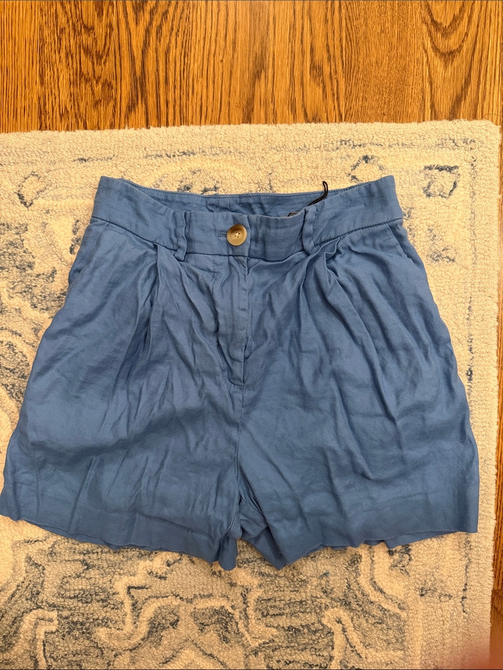 Elie Tahari Light Blue High-Waist Pleated Women's Shorts